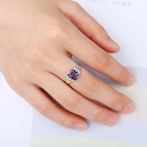 Beautiful 925 Silver Emerald Cut Amethyst Ring New - Picture 5 of 6